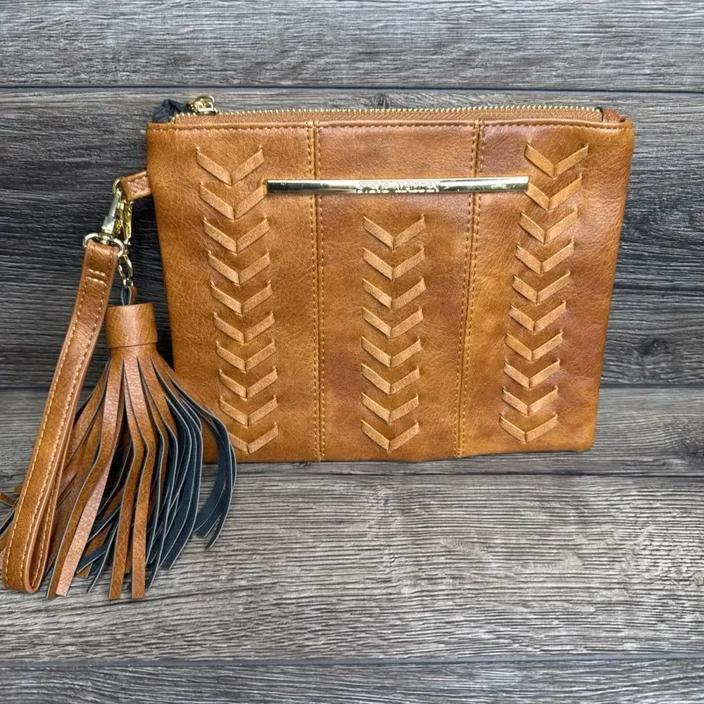STEVE MADDEN WALLET WRISTLET MAUVE SMOOTH TEXTURED GOLD ZIPPER